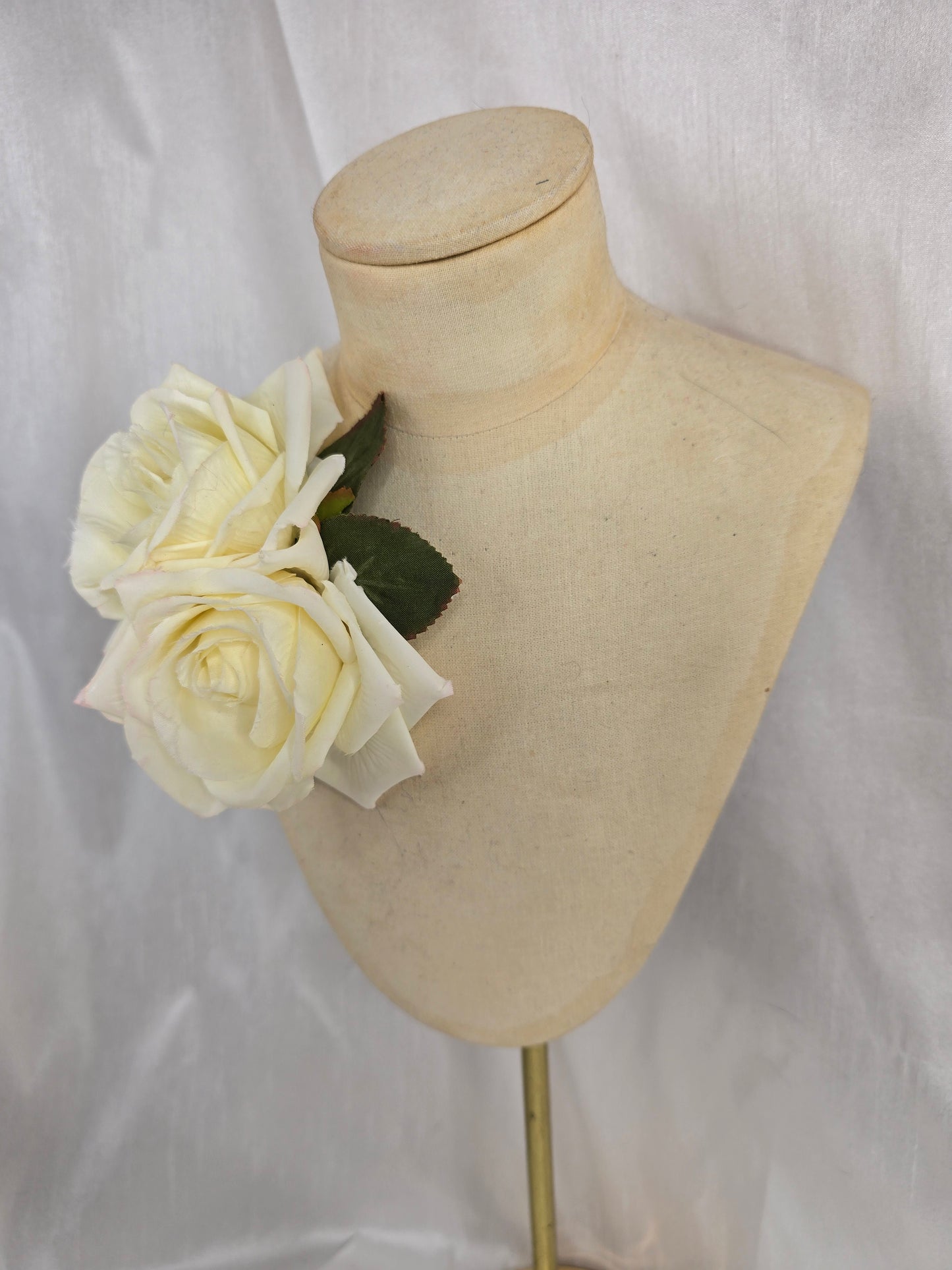 Ivory rose hair flower/corsage