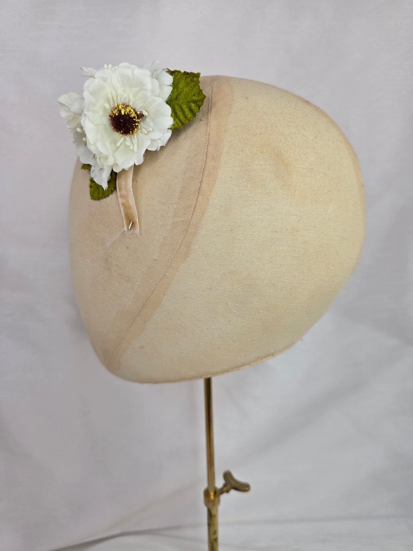 White small hair flower