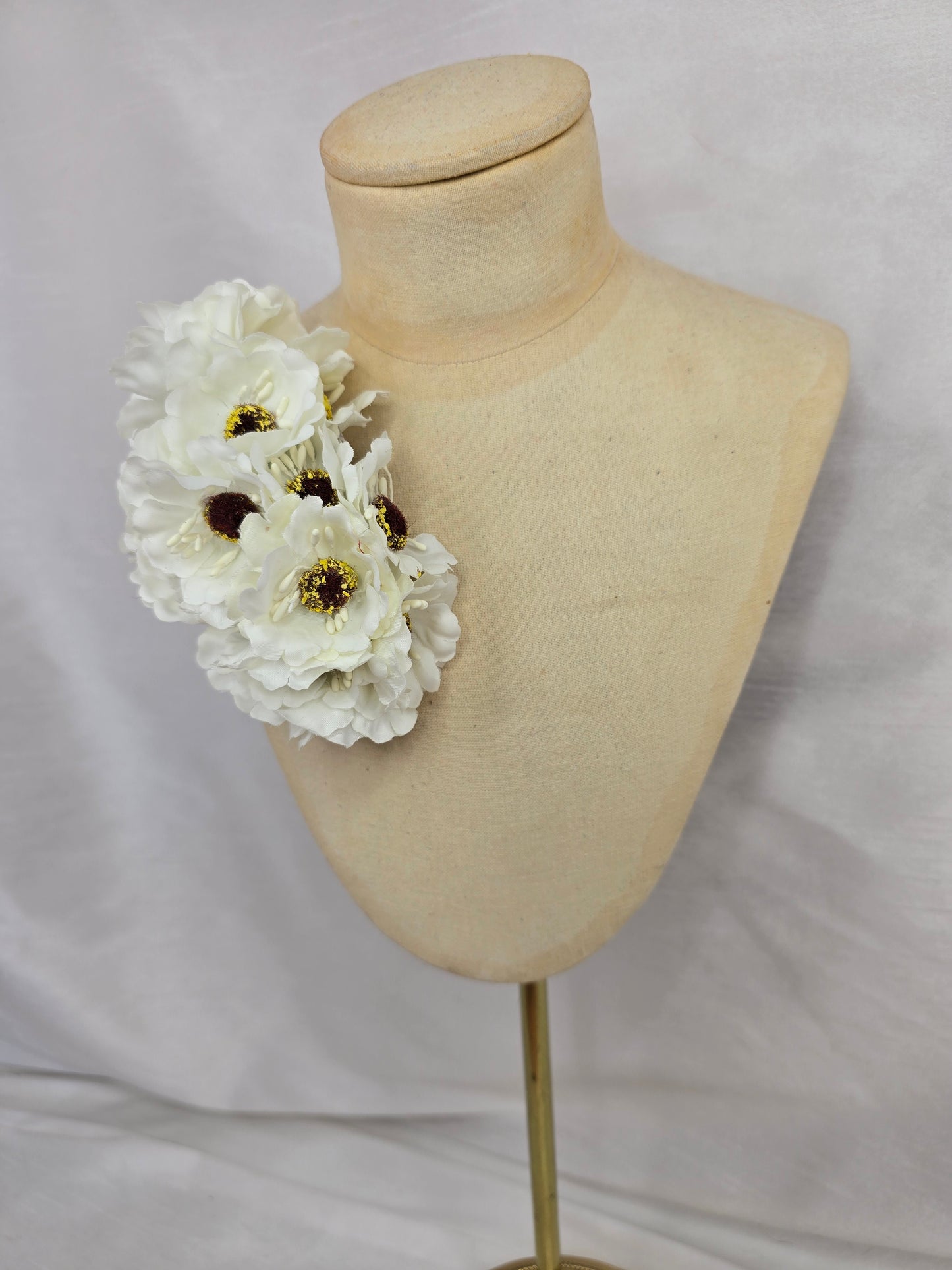 White anemone hair flower/corsage