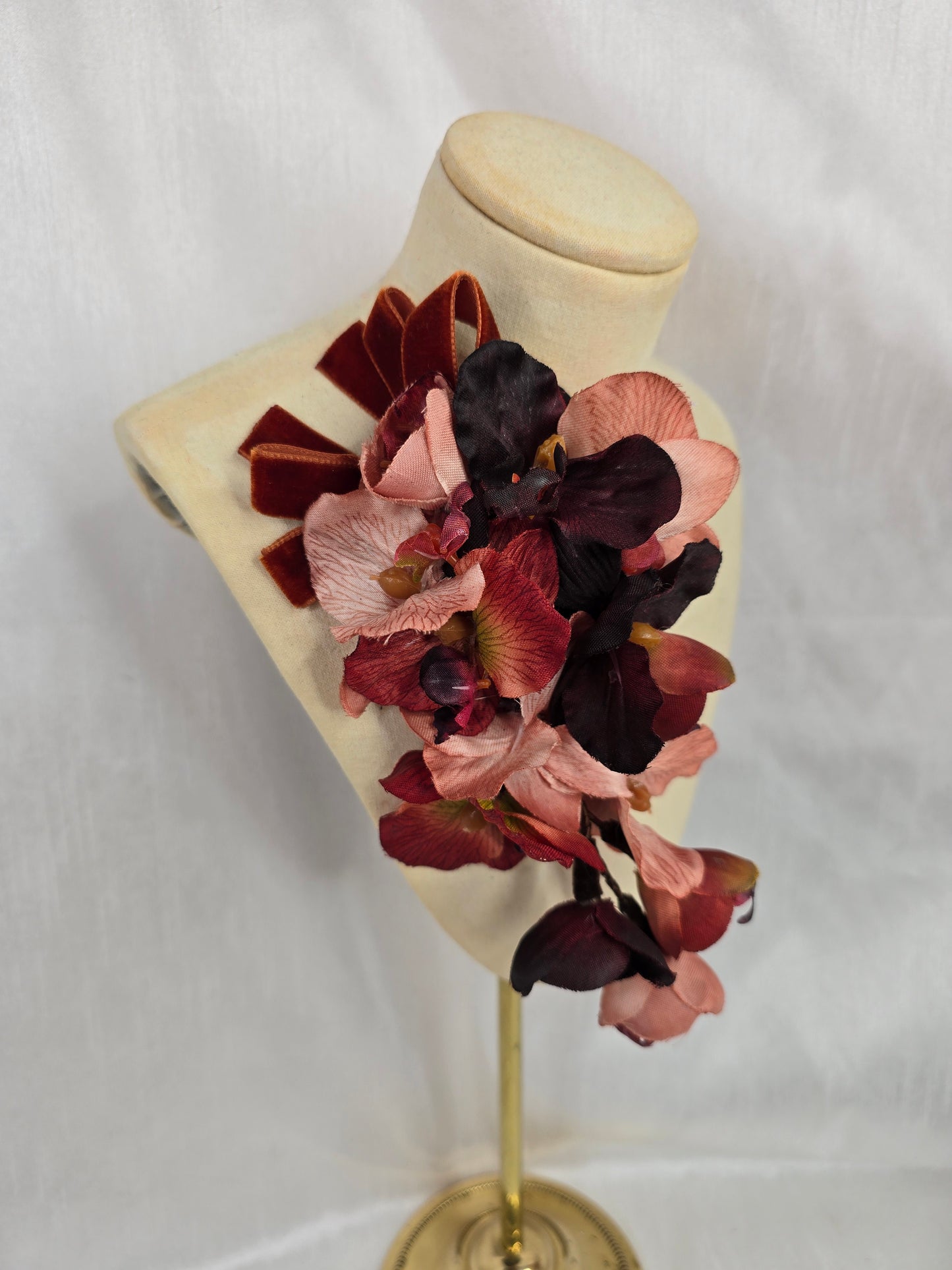 Embossed copper stretch velvet turban with flowers
