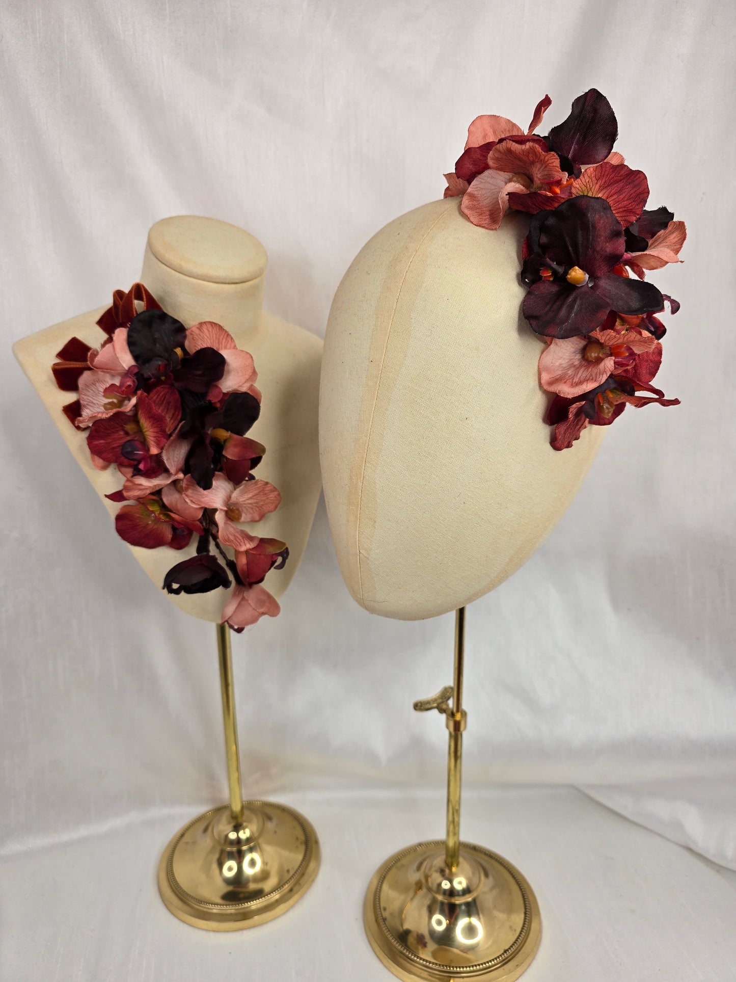 Embossed copper stretch velvet turban with flowers