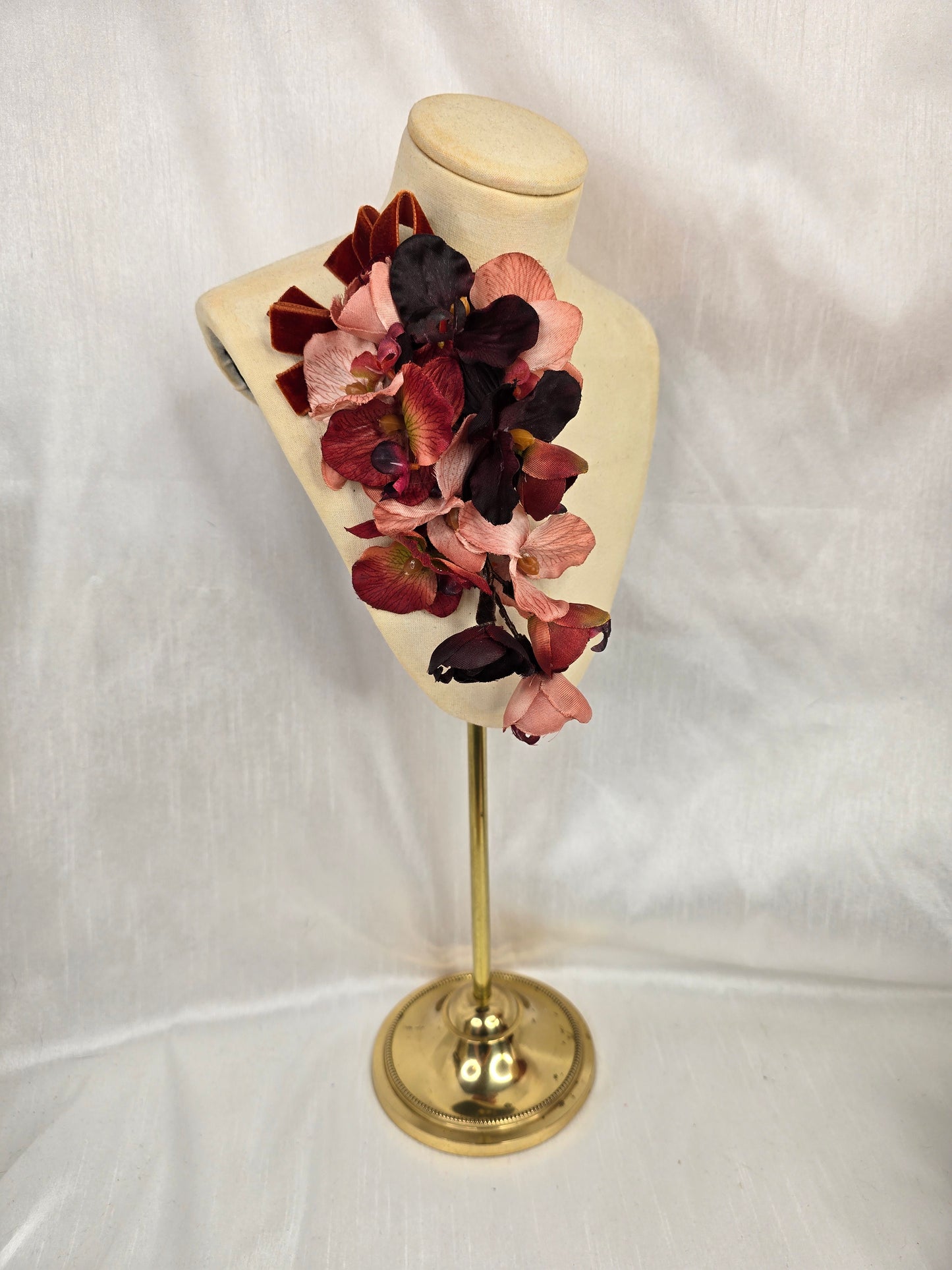 Embossed copper stretch velvet turban with flowers