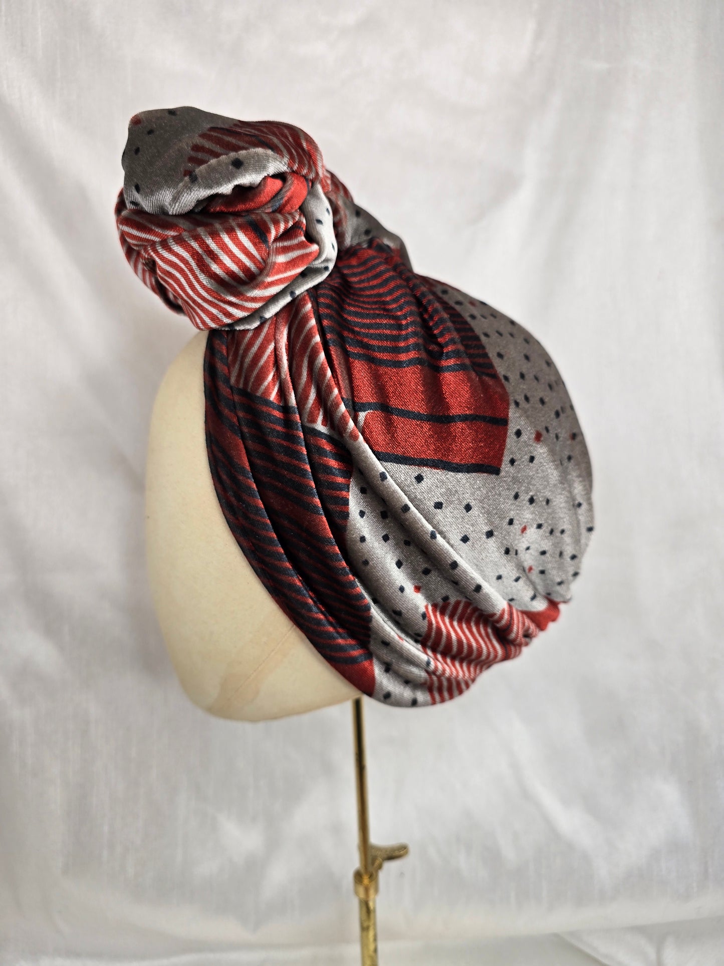 Deco print stretch velvet turban with flowers