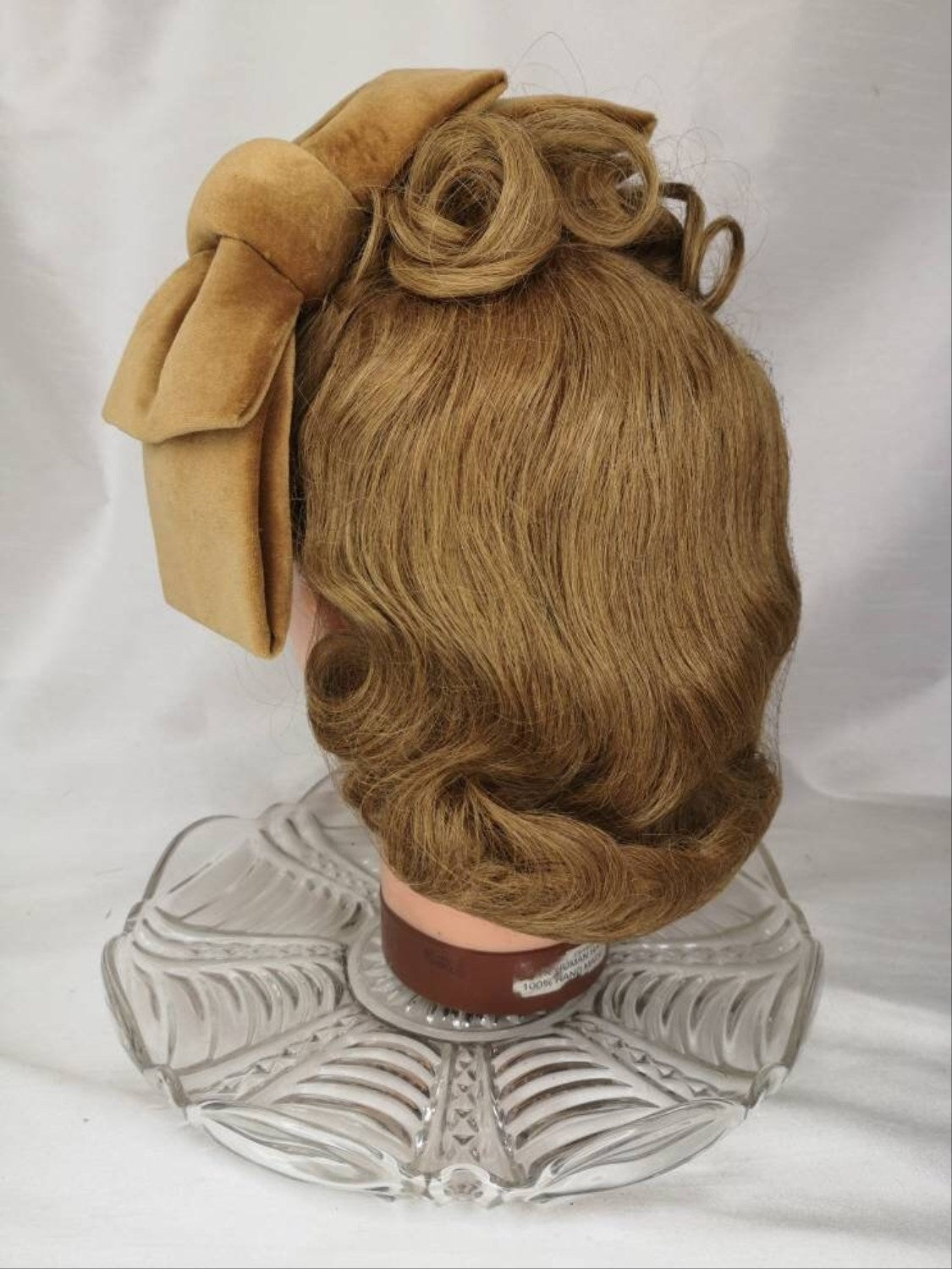 Tan velvet hair bow