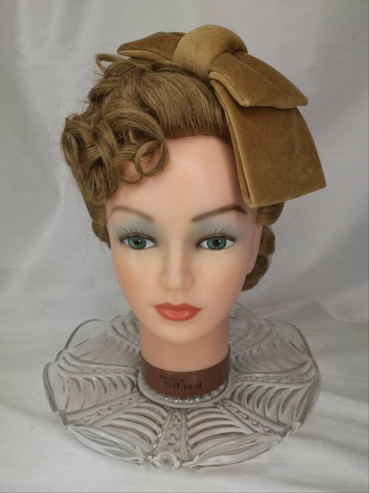 Tan velvet hair bow