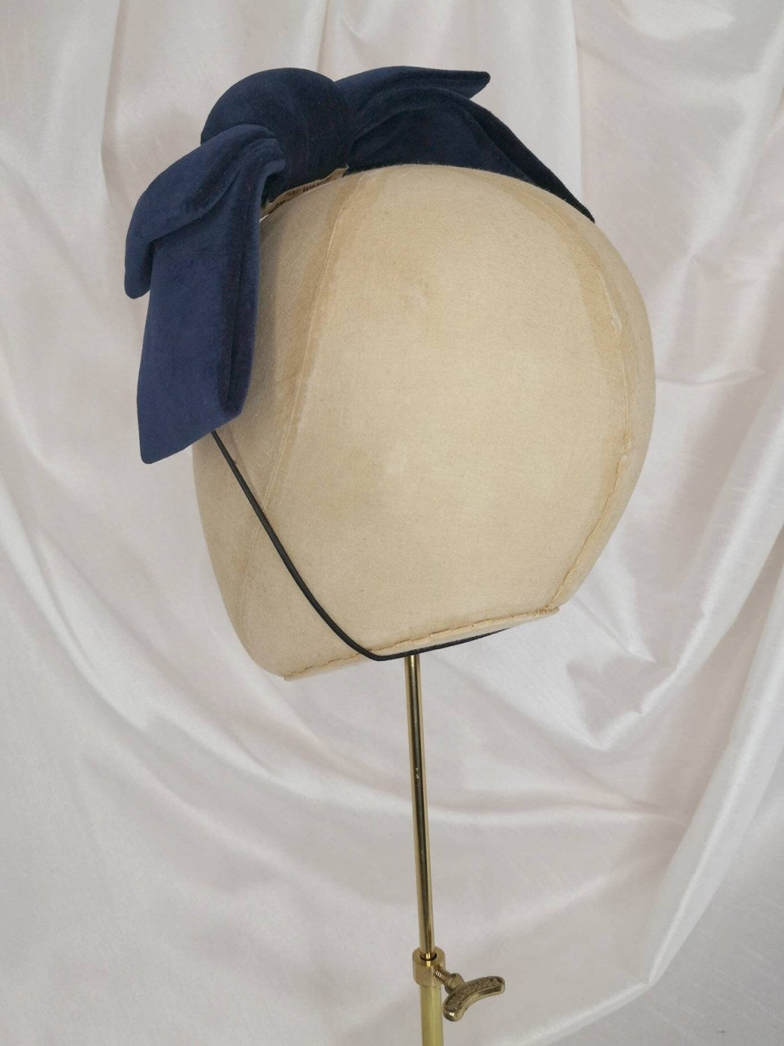 Tan velvet hair bow