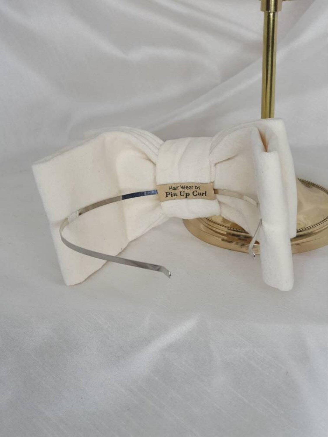 Ivory velvet hair bow