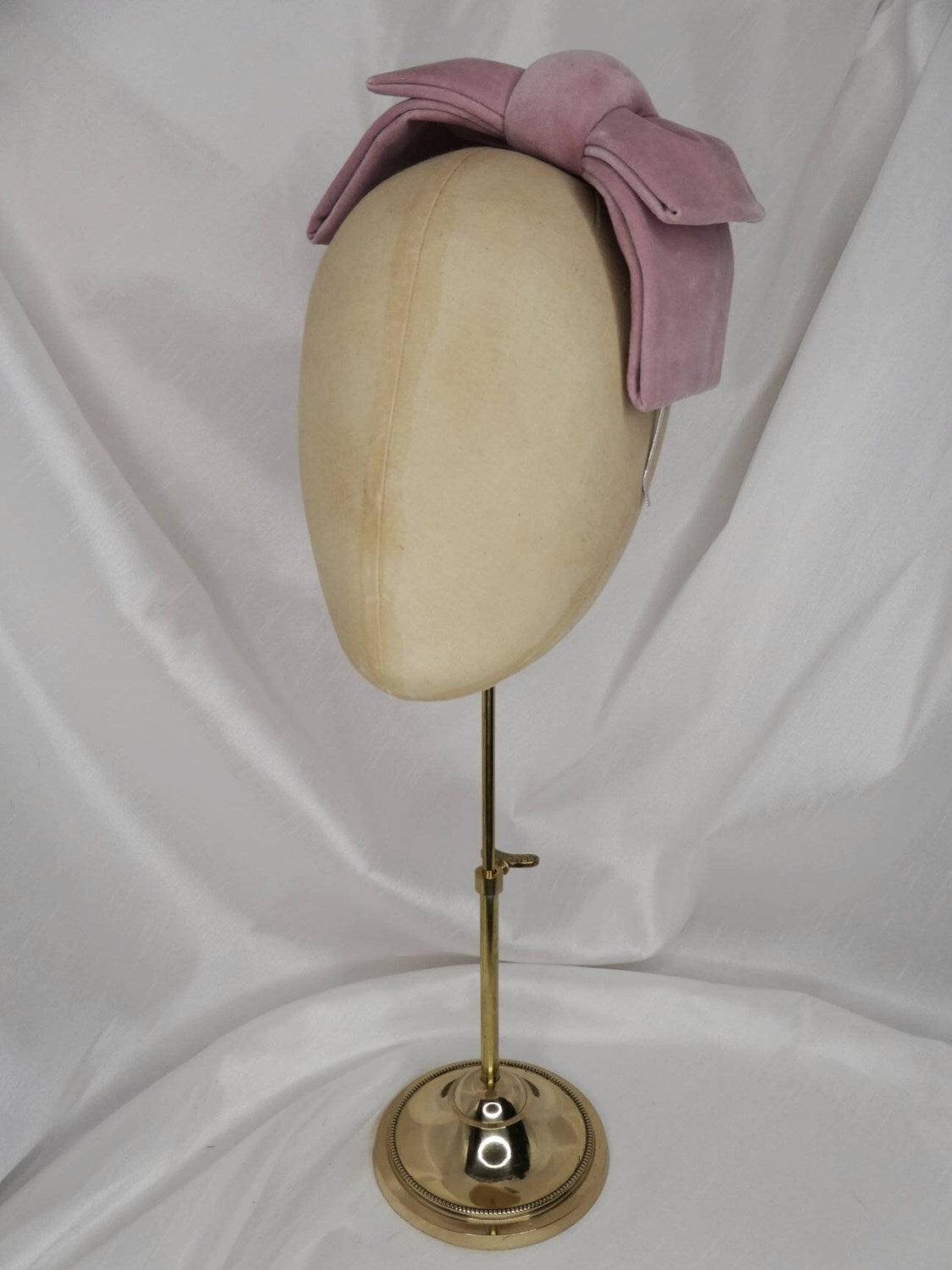 Pale pink velvet hair bow