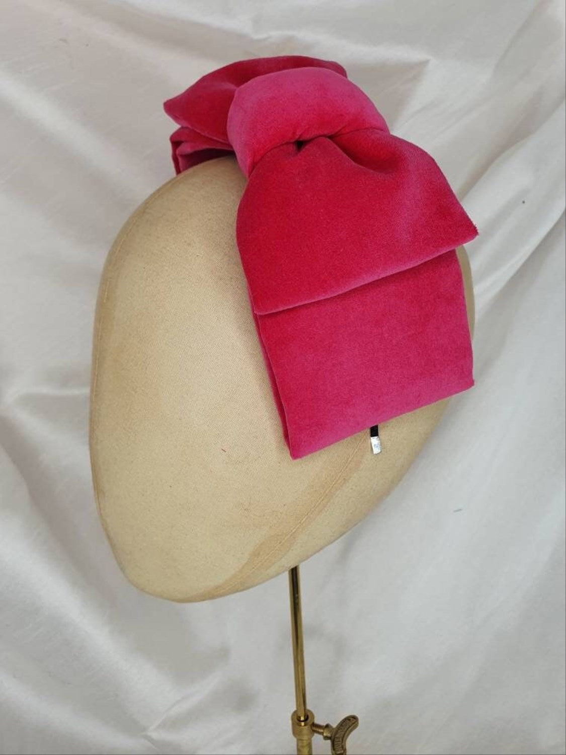 Cerise pink velvet hair bow