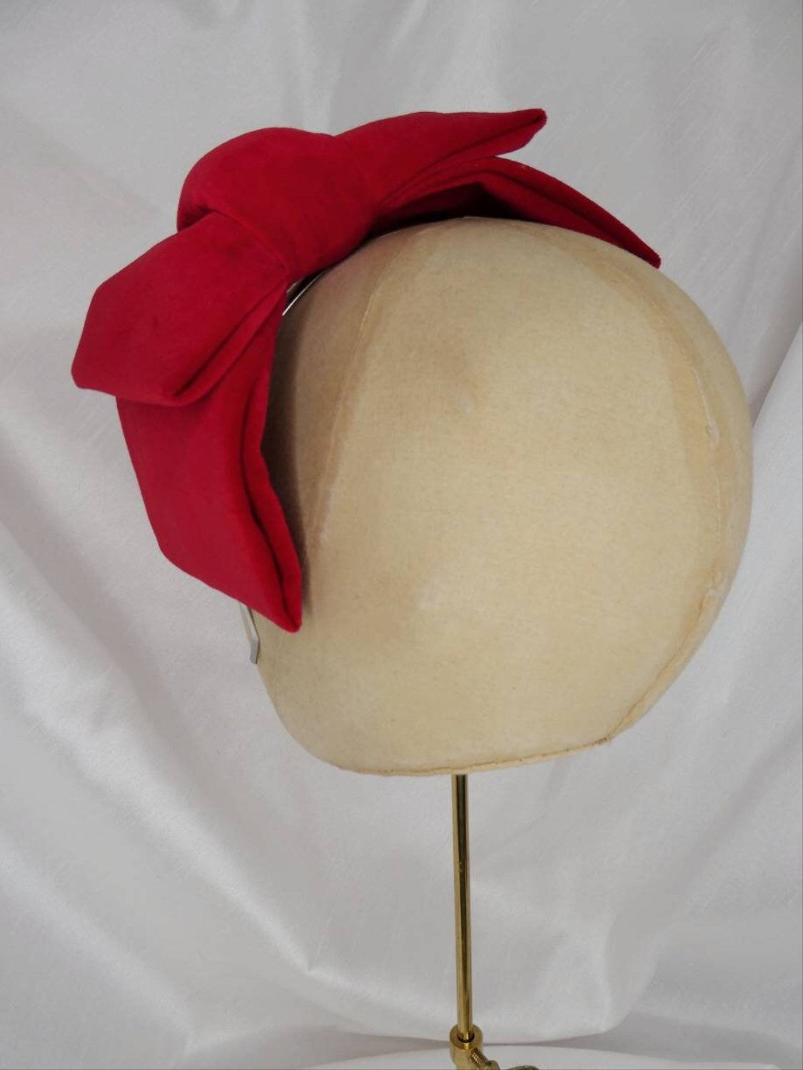 Red velvet hair bow