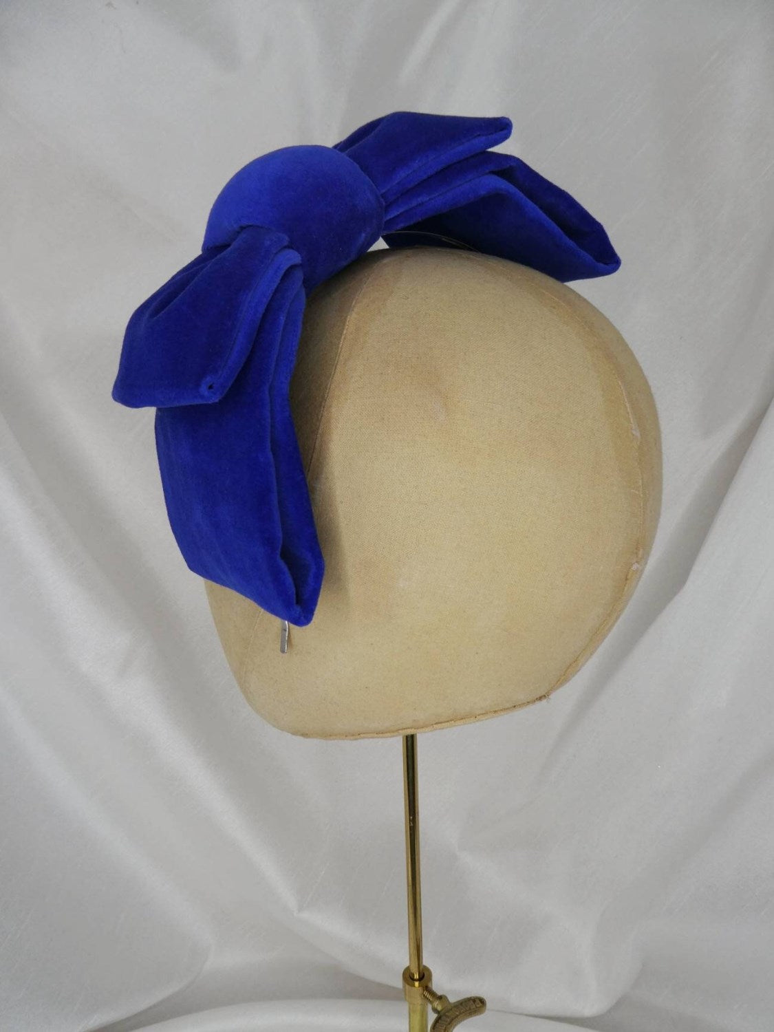 Blue velvet hair bow