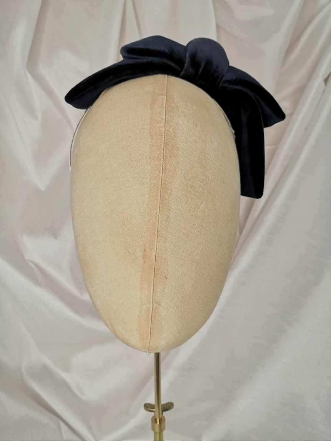 Navy velvet hair bow