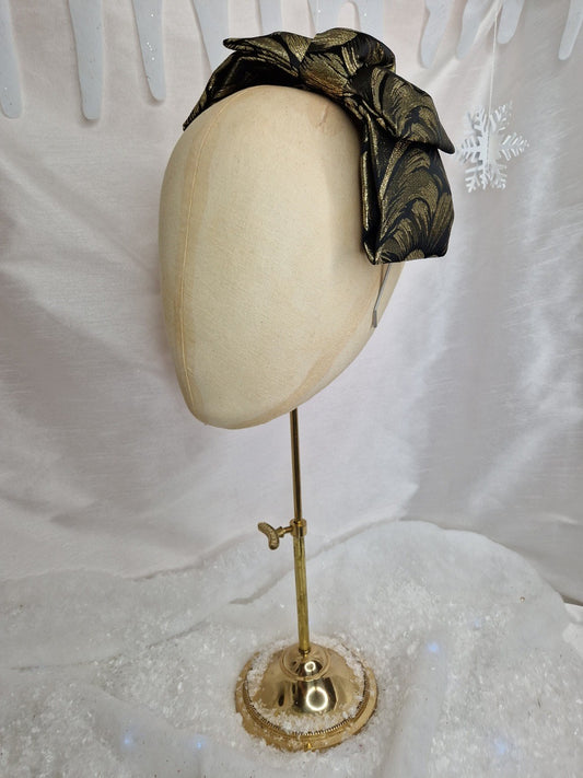 Gold and black lurex jacquard bow
