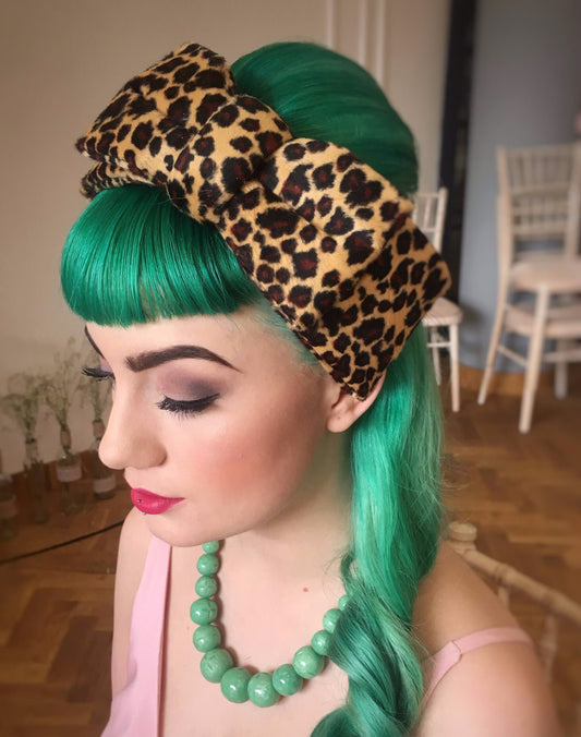 Leopard velvet hair bow