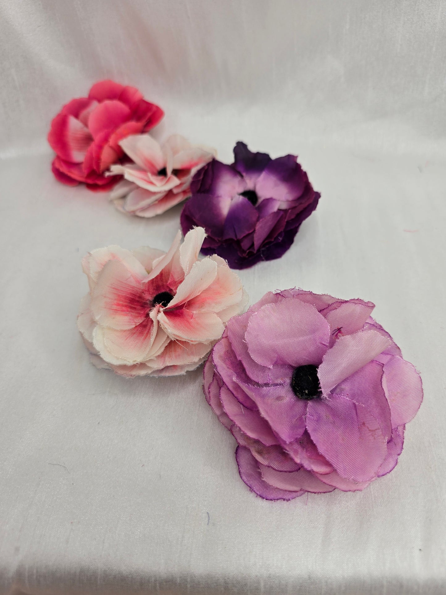 Set of 5 mix & match true vintage hair flowers/corsages - pinks and purple