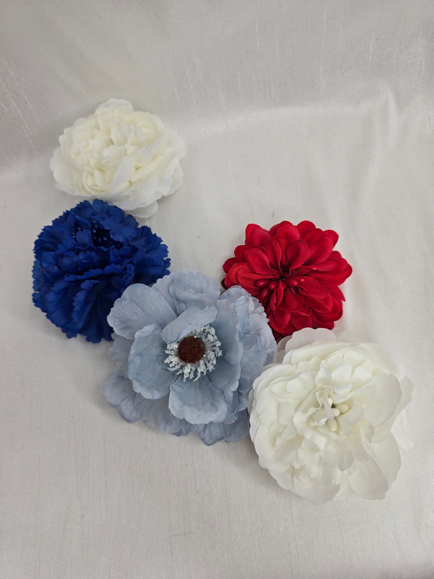 Set of 5 mix & match hair flowers/corsages - red, white and blue