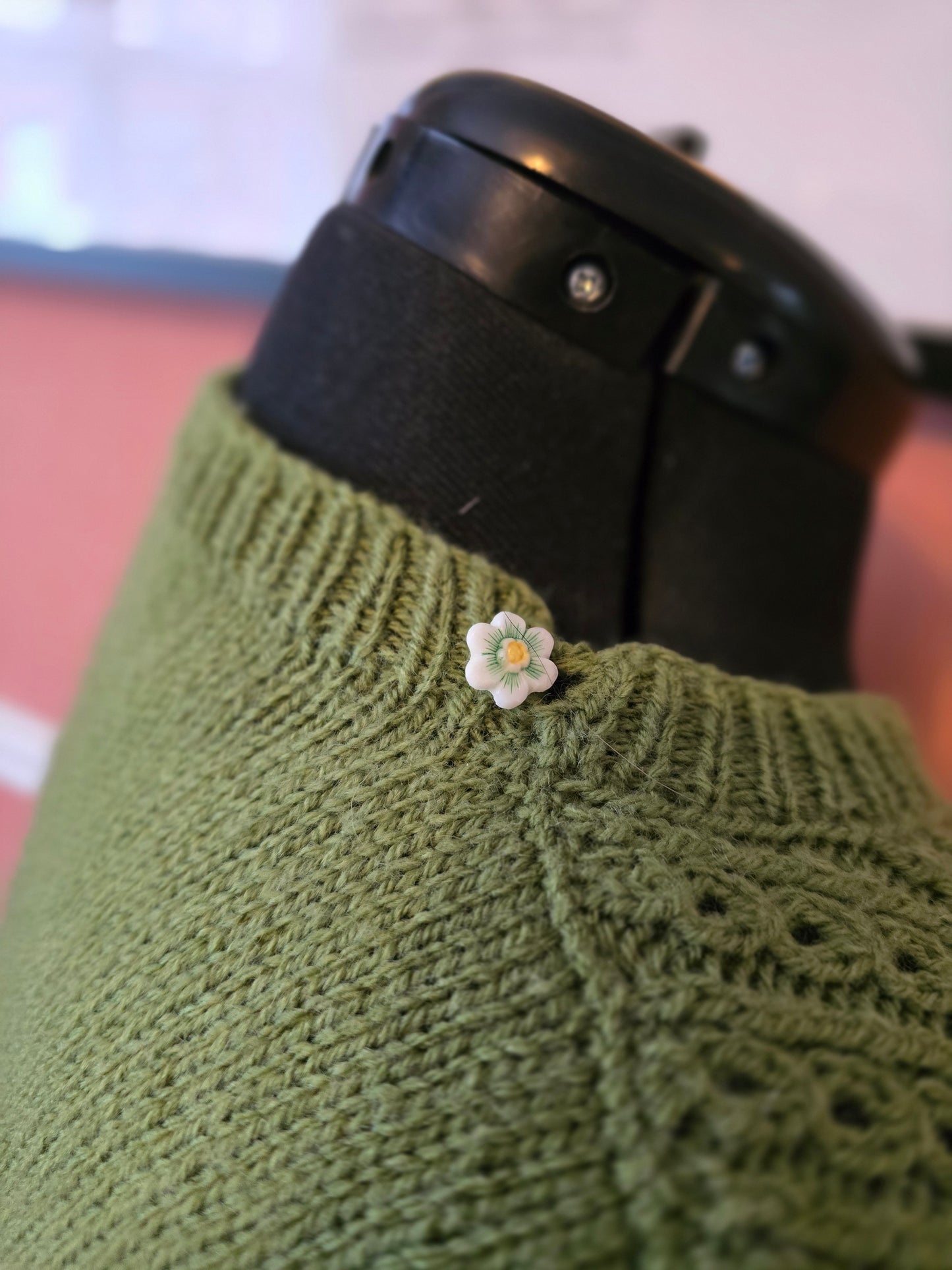 Handknit 1940s green short sleeve jumper