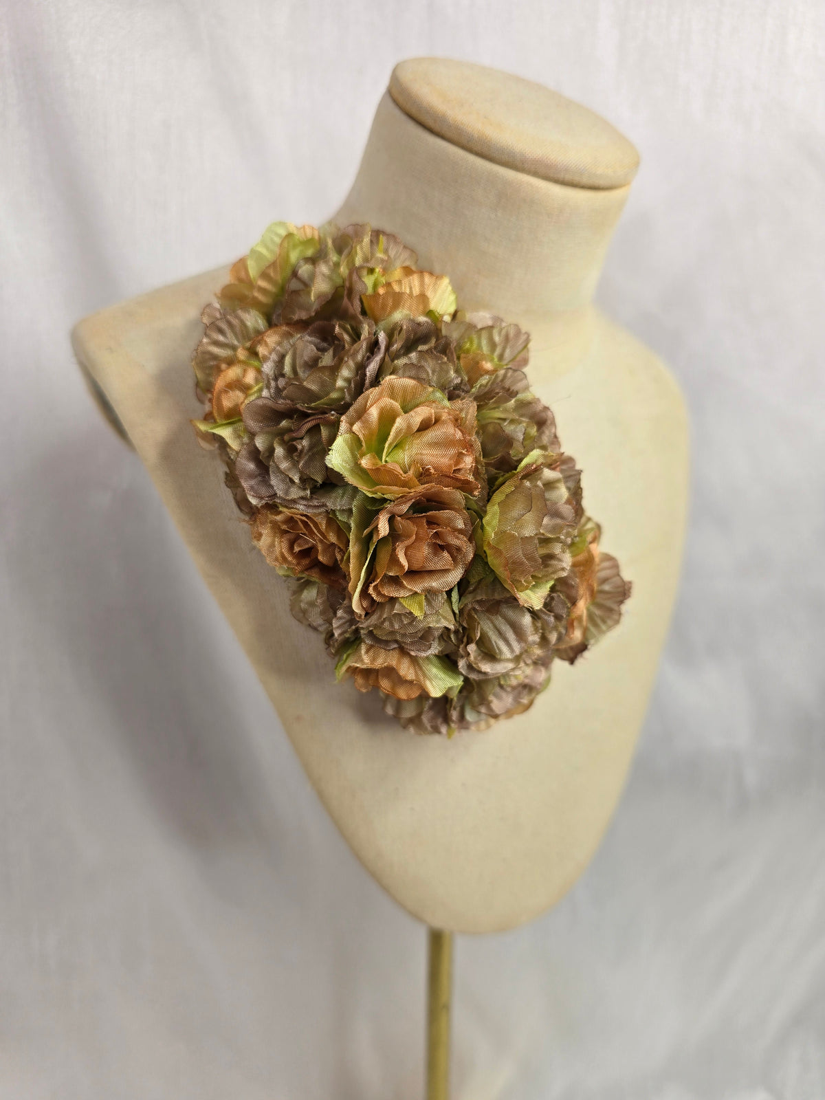 Autumn green  blossom hair flower/corsage