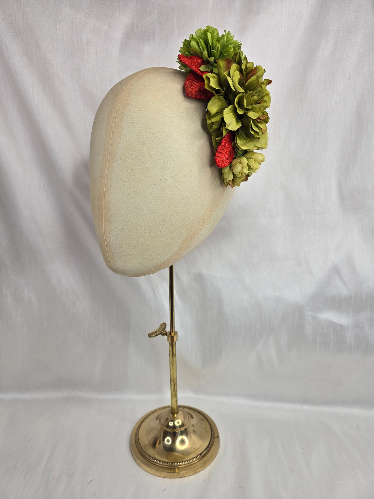 Autumn green hair flower/corsage