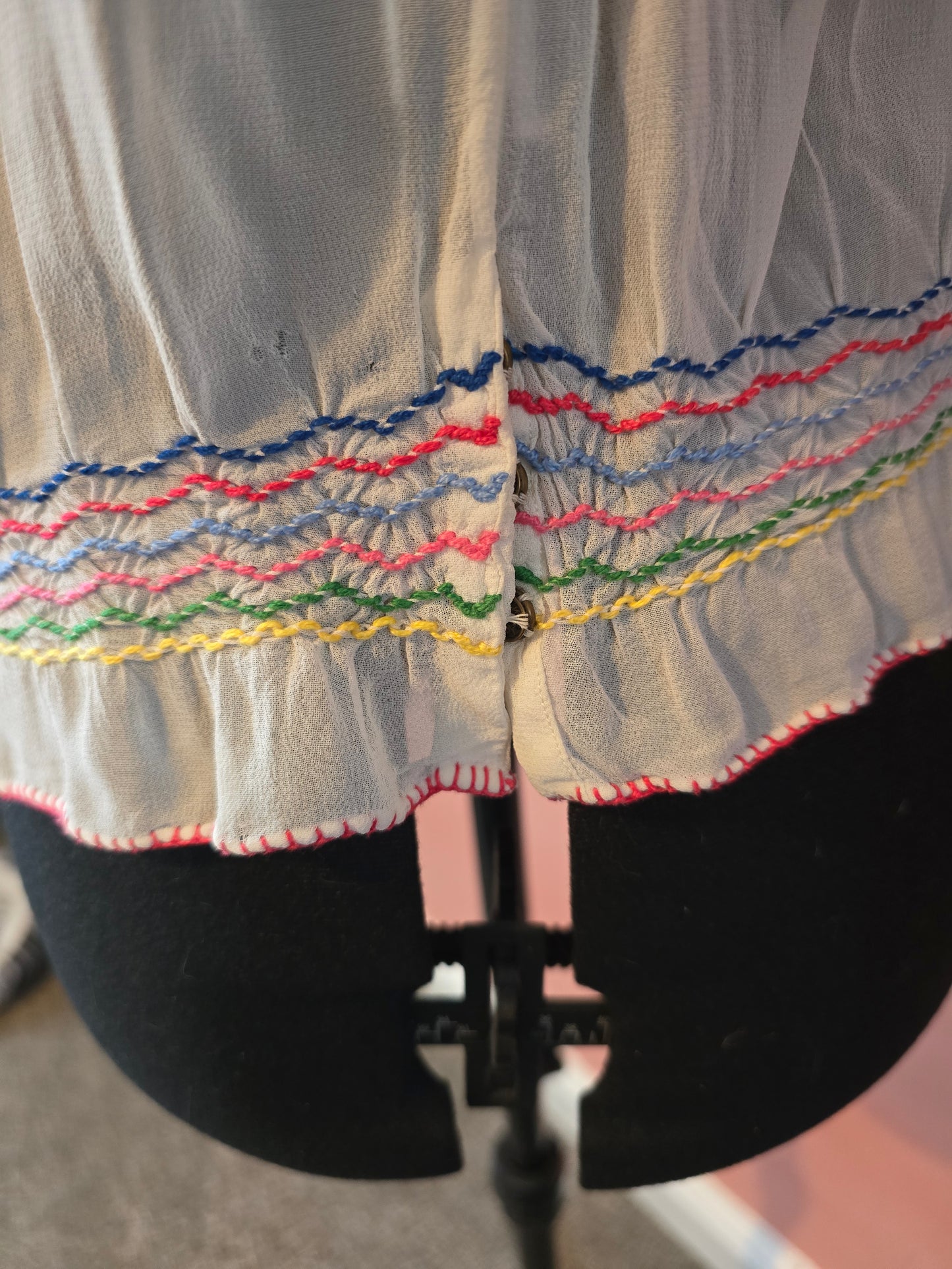 1940s embroidered peasant top