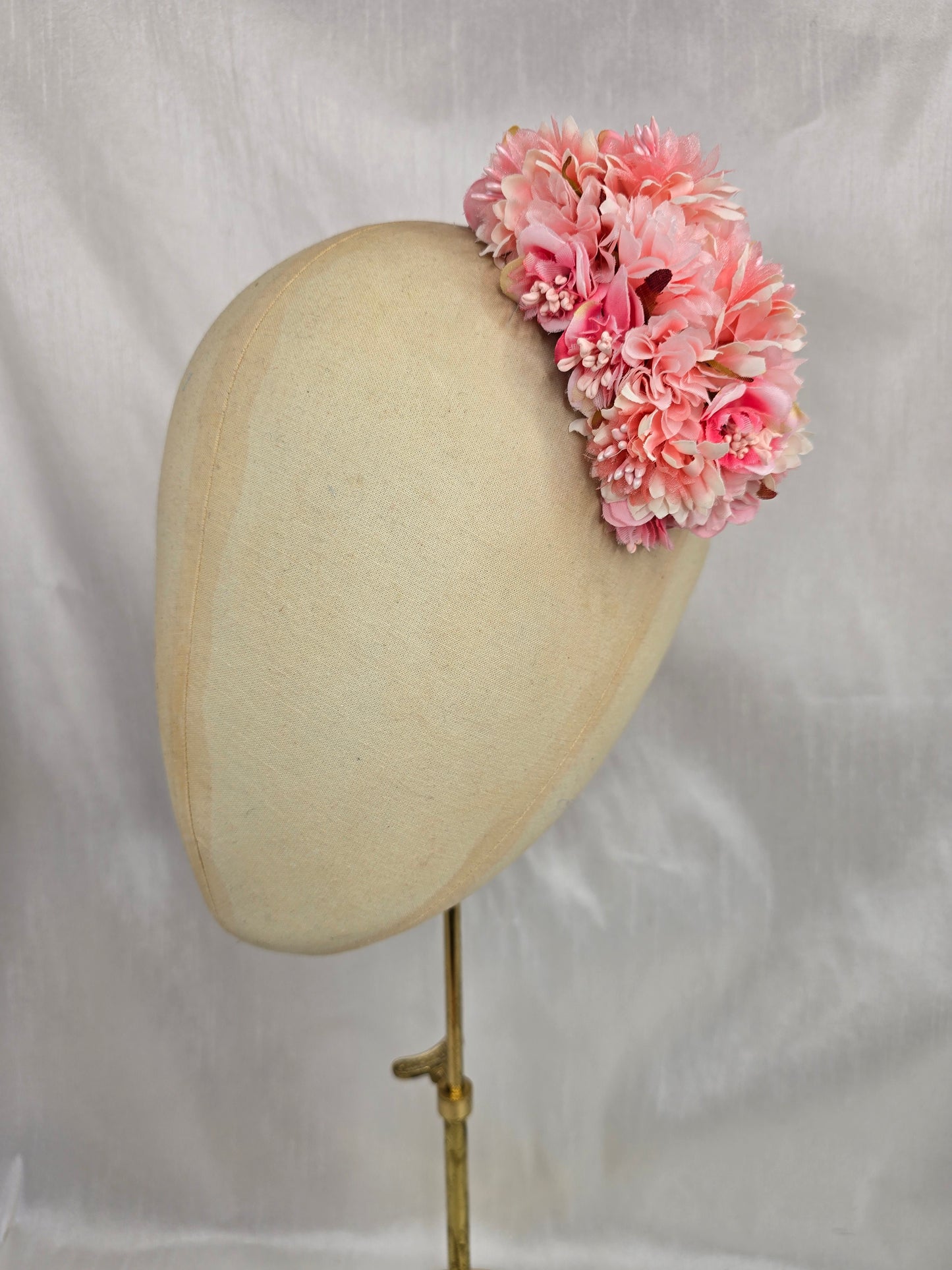 Medium pale pink hair flower/corsage