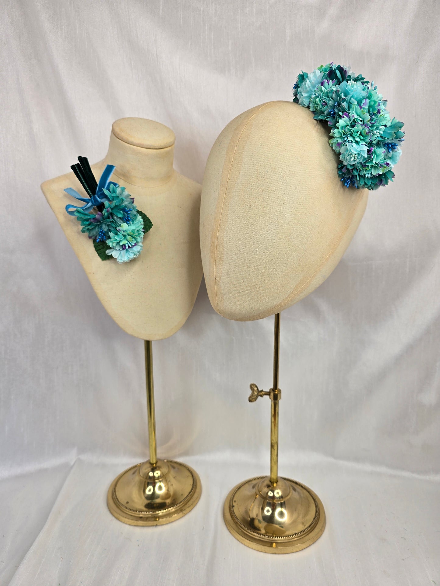 Medium aqua and teal hair flower/corsage