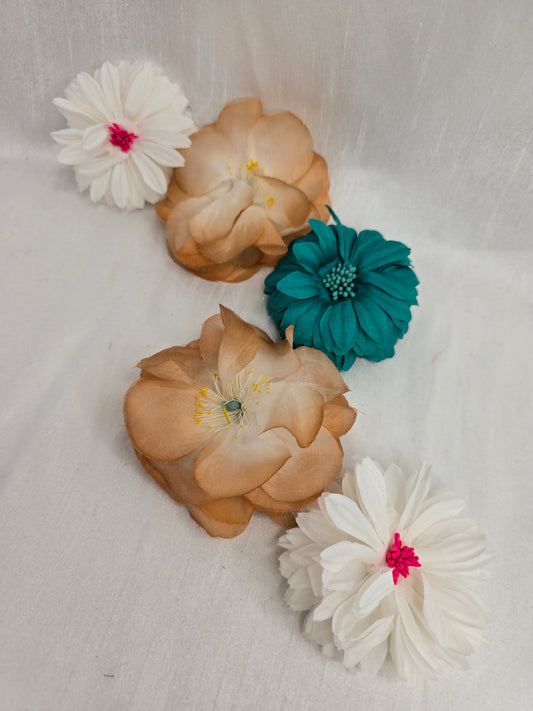 Set of 5 mix & match true vintage hair flowers/corsages - white, pink, peach and green