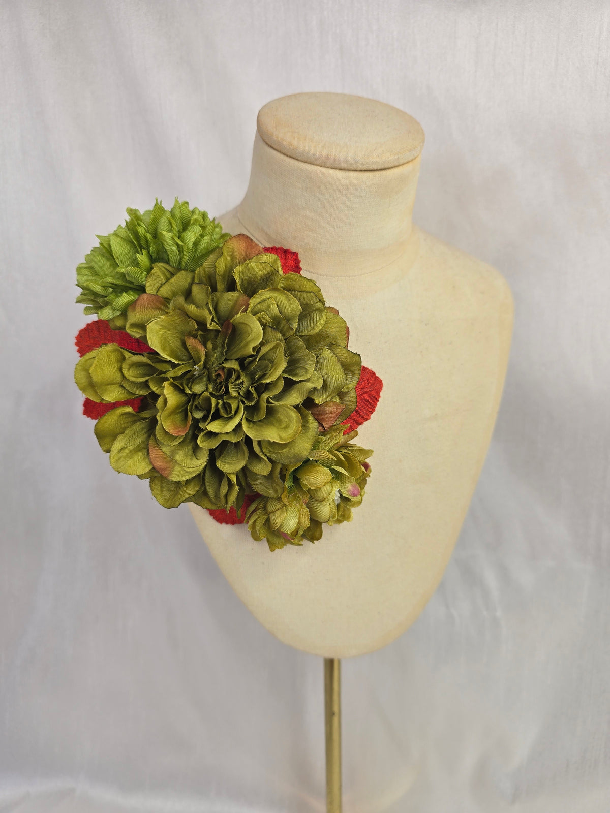 Autumn green hair flower/corsage