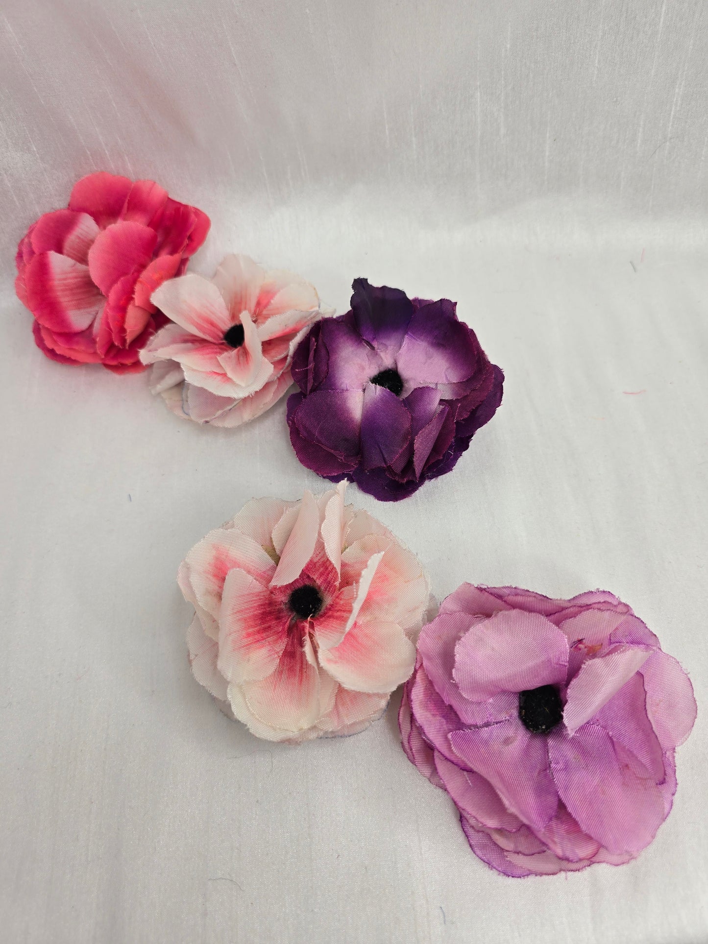 Set of 5 mix & match true vintage hair flowers/corsages - pinks and purple