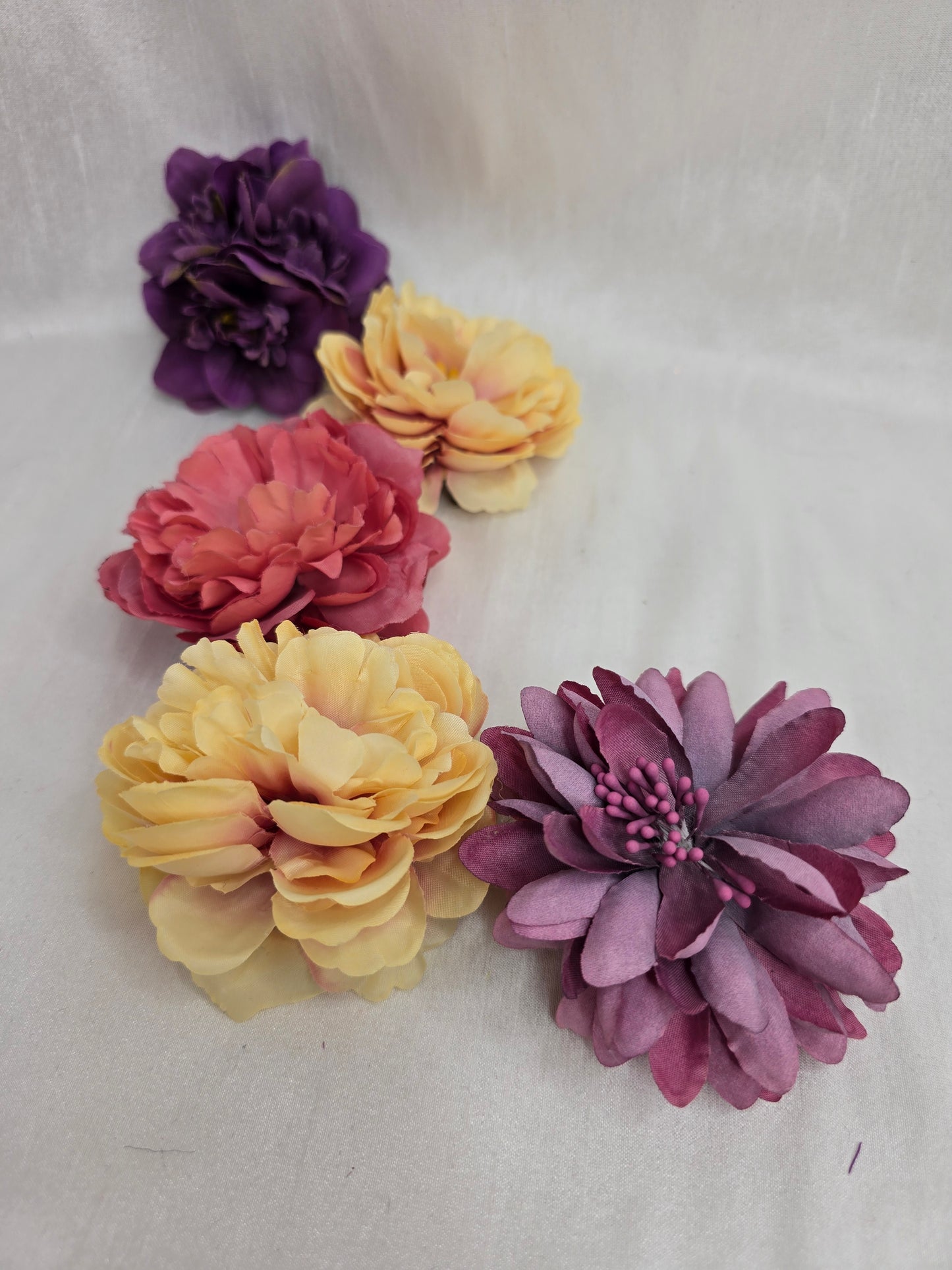 Set of 5 mix & match hair flowers/corsages - mixed