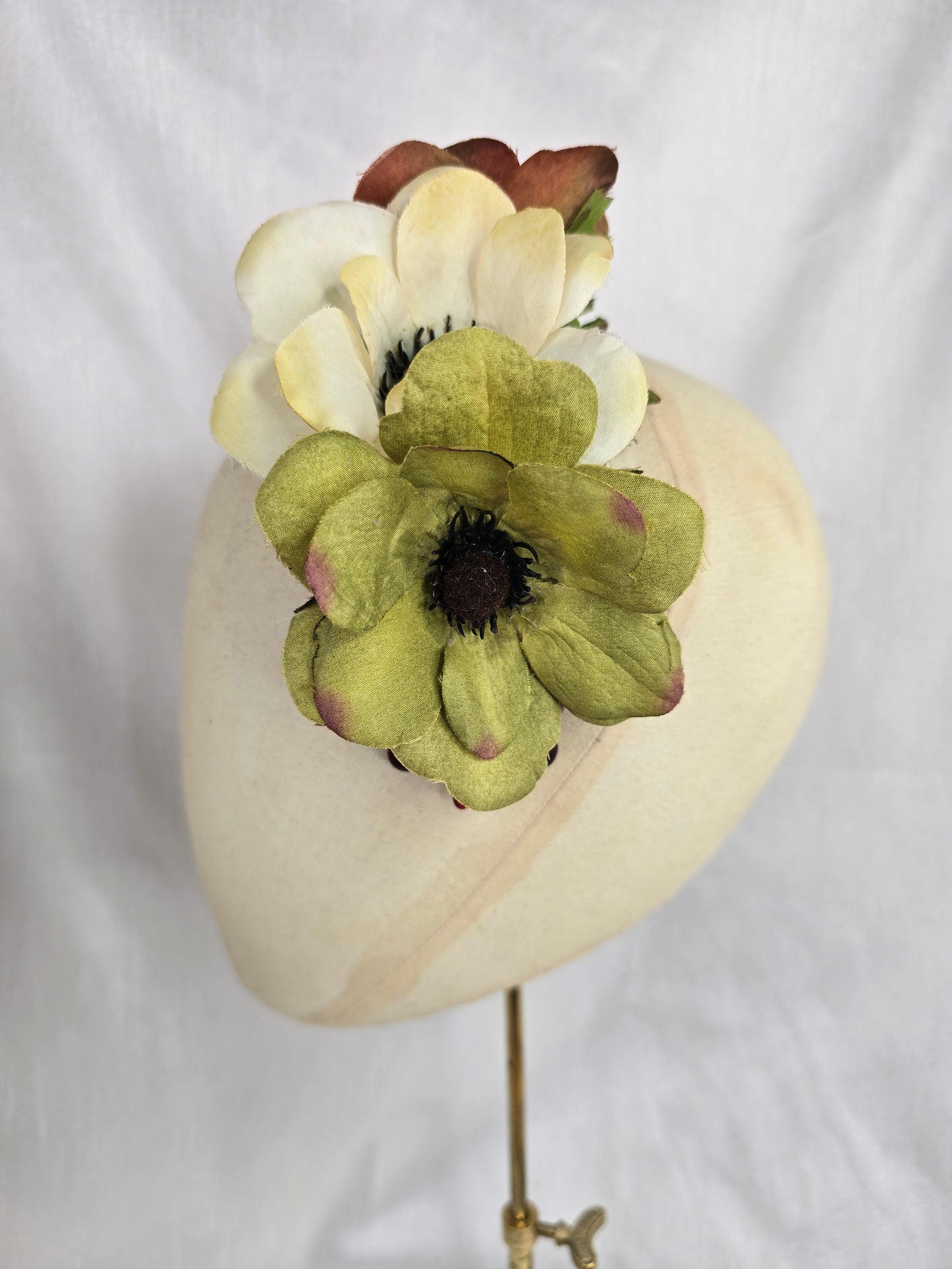 Autumn anemone hair flower and corsage set