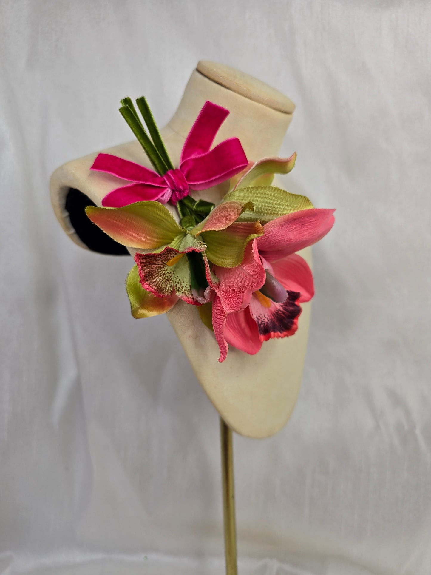 Medium green and pink orchid hair flower and corsage set